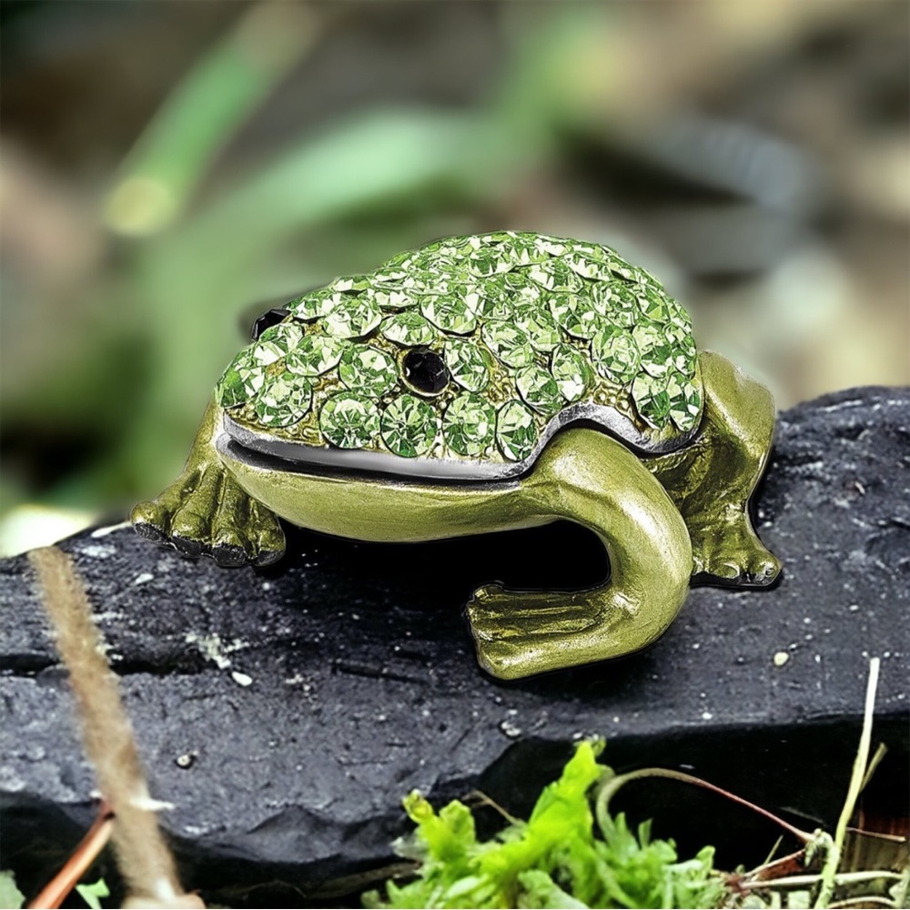 Pewter Bejeweled Crystals HOPPER Small Green Frog Trinket Box with Pendant